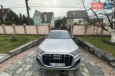 Внедорожник / Кроссовер Audi Q7 2020 в 