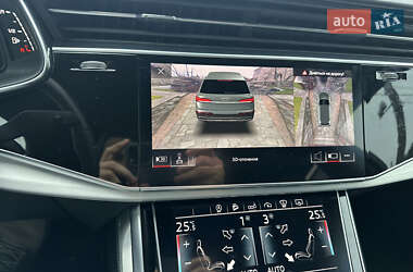 Внедорожник / Кроссовер Audi Q7 2020 в 