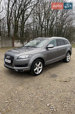 Внедорожник / Кроссовер Audi Q7 2013 в 