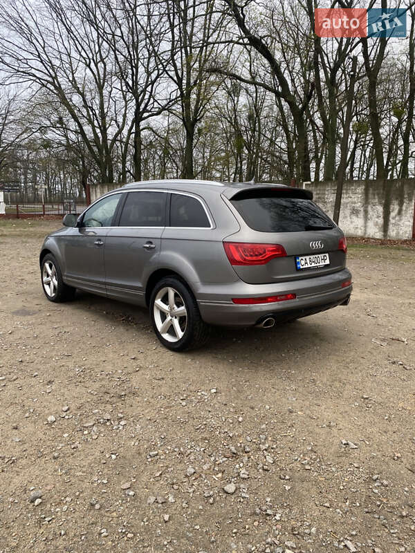 Внедорожник / Кроссовер Audi Q7 2013 в Умани
