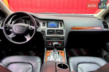 Внедорожник / Кроссовер Audi Q7 2014 в 