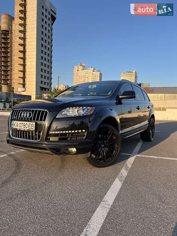 Внедорожник / Кроссовер Audi Q7 2014 в Киеве
