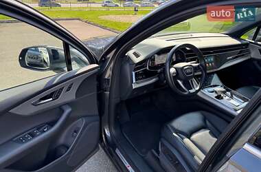 Внедорожник / Кроссовер Audi Q7 2020 в 
