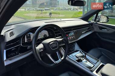 Внедорожник / Кроссовер Audi Q7 2020 в 