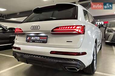 Внедорожник / Кроссовер Audi Q7 2025 в 