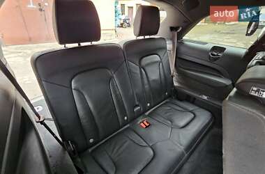 Внедорожник / Кроссовер Audi Q7 2011 в 