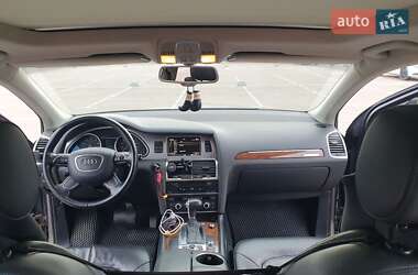 Внедорожник / Кроссовер Audi Q7 2012 в 