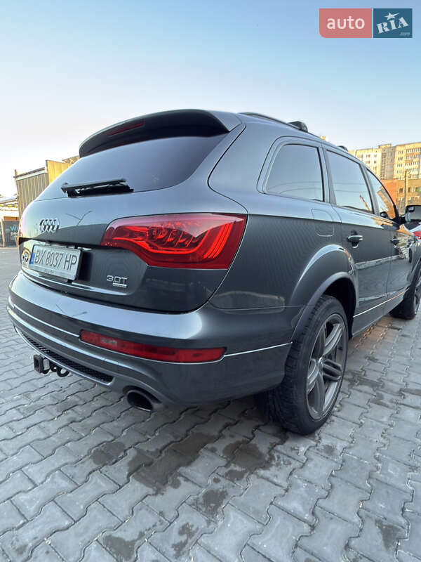 Позашляховик / Кросовер Audi Q7 2015 в Києві