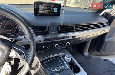 Внедорожник / Кроссовер Audi Q7 2018 в 