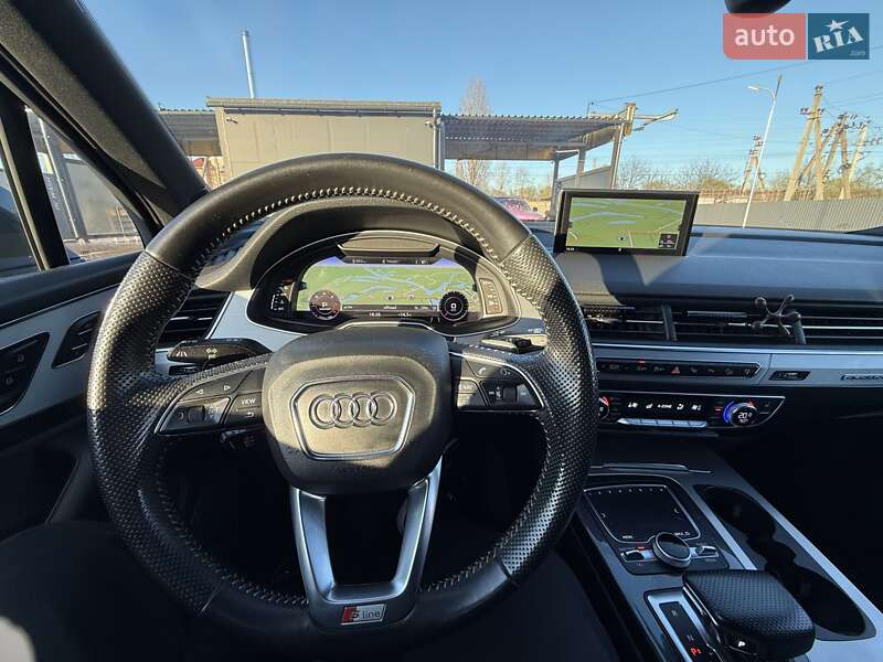 Позашляховик / Кросовер Audi Q7 2016 в Вінниці