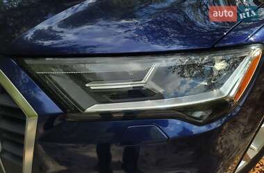 Внедорожник / Кроссовер Audi Q7 2022 в Киеве