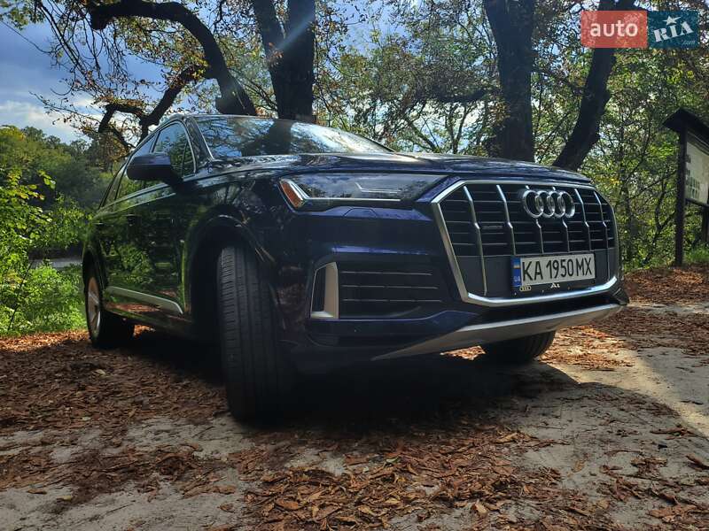 Позашляховик / Кросовер Audi Q7 2022 в Києві