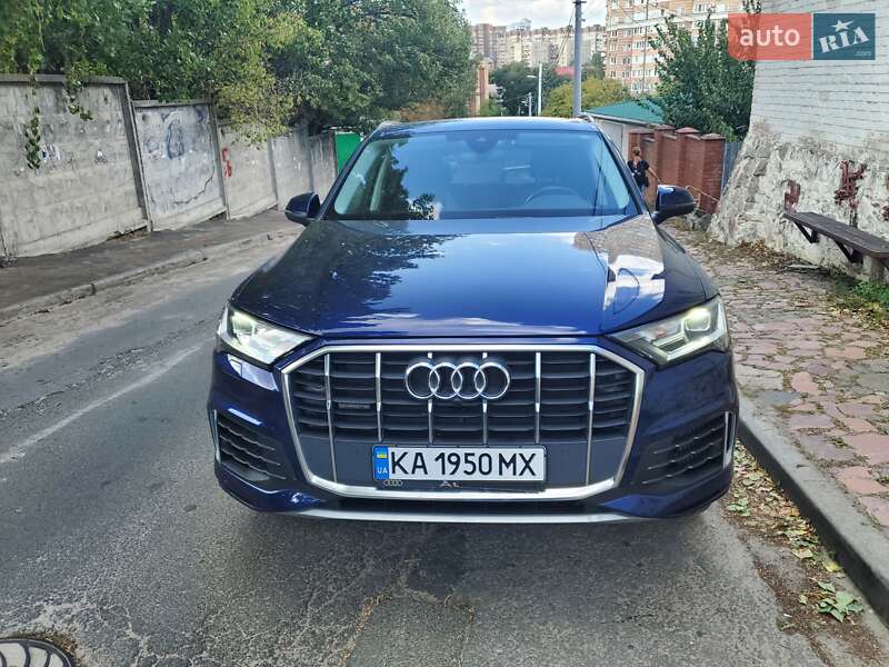Позашляховик / Кросовер Audi Q7 2022 в Києві