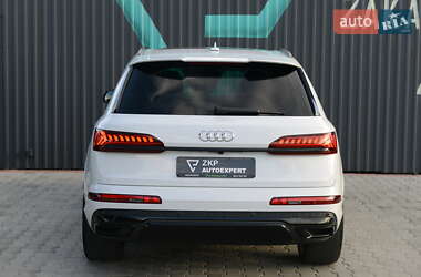 Внедорожник / Кроссовер Audi Q7 2021 в 