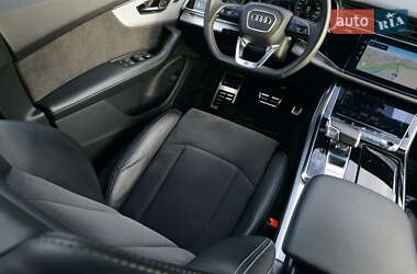 Внедорожник / Кроссовер Audi Q7 2021 в 