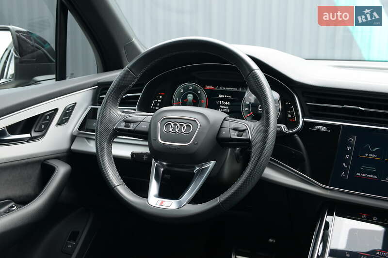 Внедорожник / Кроссовер Audi Q7 2022 в Мукачево