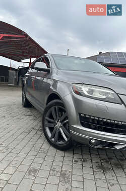 Внедорожник / Кроссовер Audi Q7 2011 в 