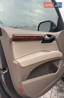 Внедорожник / Кроссовер Audi Q7 2011 в 