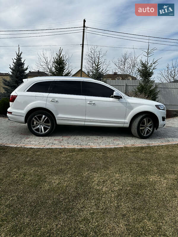 Внедорожник / Кроссовер Audi Q7 2015 в Виннице