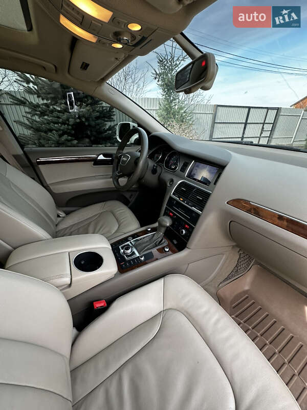 Внедорожник / Кроссовер Audi Q7 2015 в Виннице