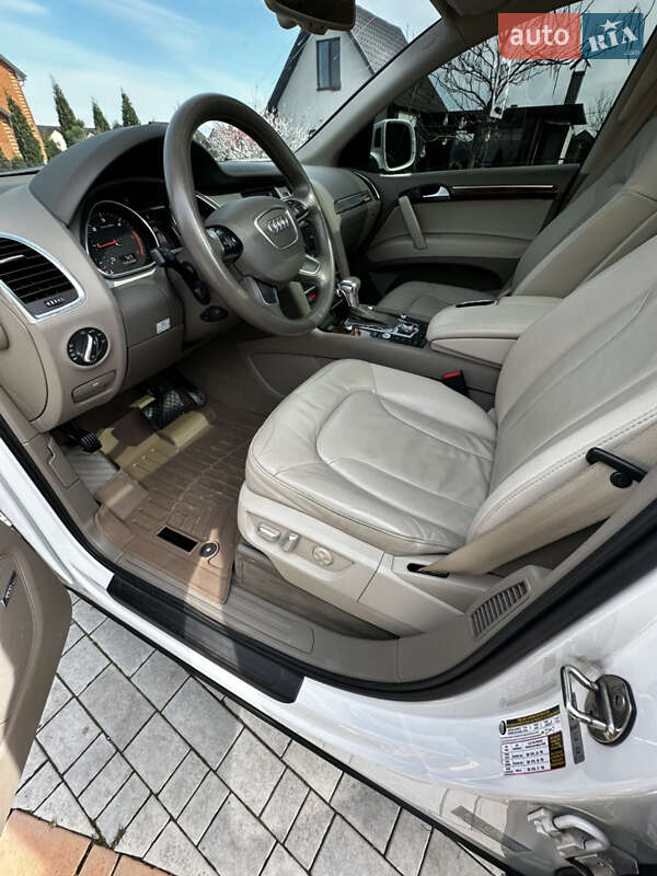 Внедорожник / Кроссовер Audi Q7 2015 в Виннице