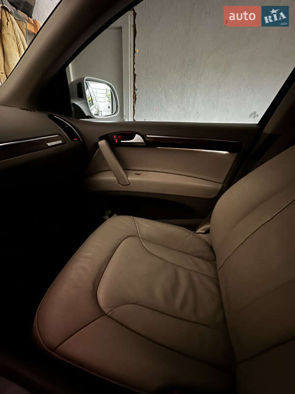 Внедорожник / Кроссовер Audi Q7 2015 в Виннице