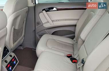 Внедорожник / Кроссовер Audi Q7 2012 в 