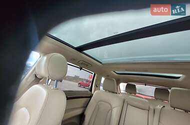 Внедорожник / Кроссовер Audi Q7 2012 в 