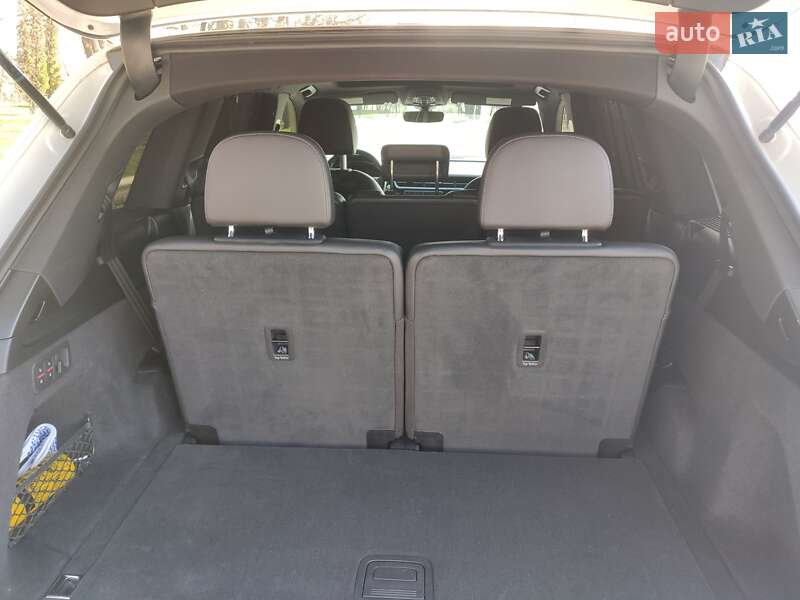 Позашляховик / Кросовер Audi Q7 2019 в Чугуєві
