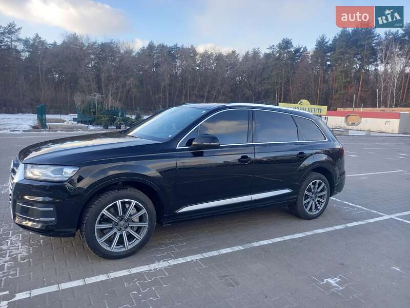 Внедорожник / Кроссовер Audi Q7 2019 в Чернигове
