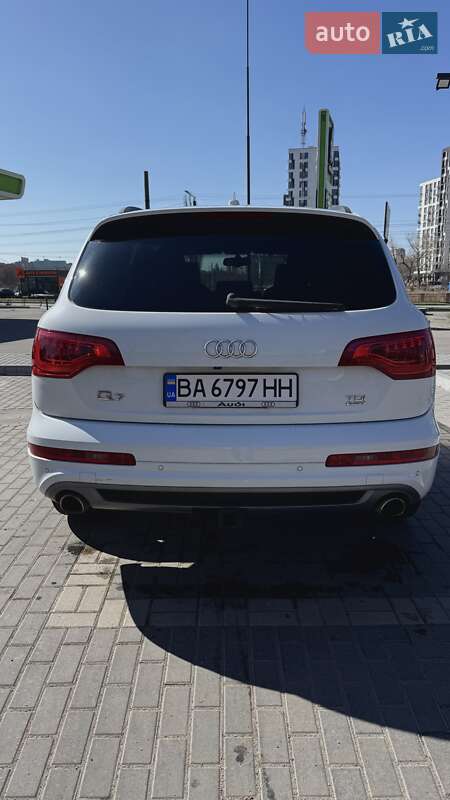 Позашляховик / Кросовер Audi Q7 2014 в Кропивницькому