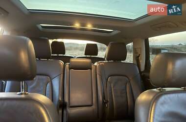 Позашляховик / Кросовер Audi Q7 2013 в 