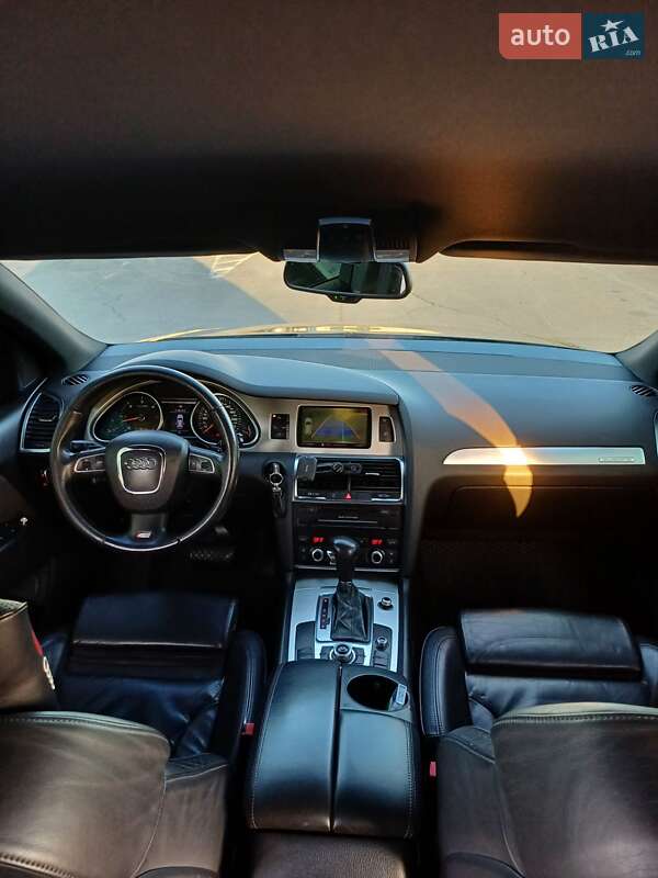Внедорожник / Кроссовер Audi Q7 2009 в Изяславе