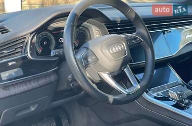 Внедорожник / Кроссовер Audi Q7 2020 в 