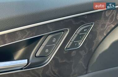 Внедорожник / Кроссовер Audi Q7 2020 в 