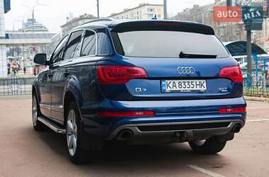 Позашляховик / Кросовер Audi Q7 2014 в 