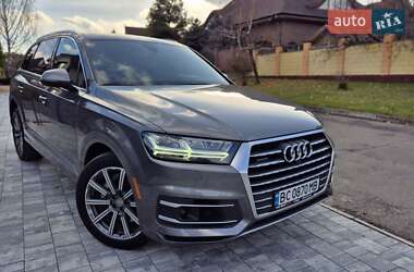 Внедорожник / Кроссовер Audi Q7 2017 в 