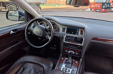 Внедорожник / Кроссовер Audi Q7 2012 в 