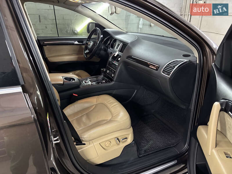 Внедорожник / Кроссовер Audi Q7 2012 в Харькове