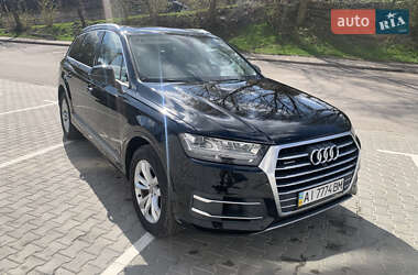 Внедорожник / Кроссовер Audi Q7 2019 в 