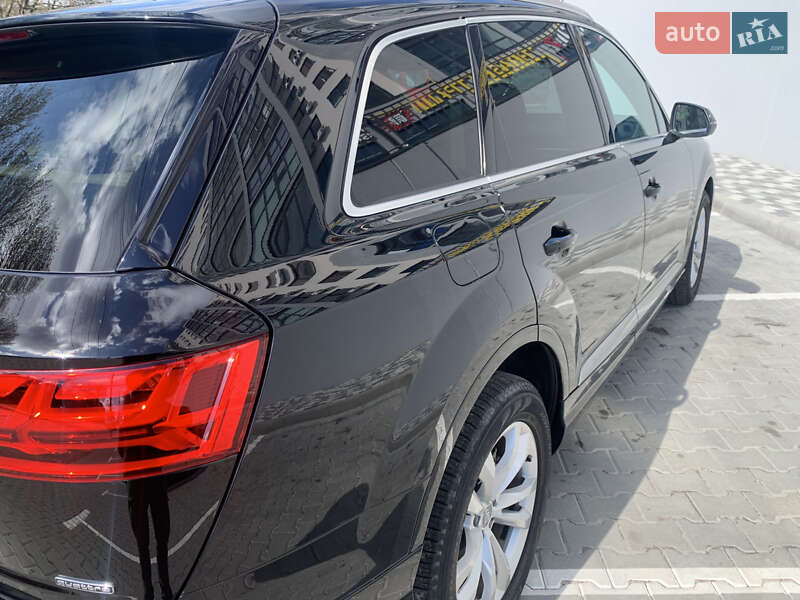 Внедорожник / Кроссовер Audi Q7 2019 в Фастове