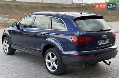 Внедорожник / Кроссовер Audi Q7 2012 в 