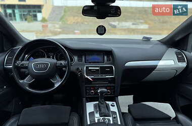 Внедорожник / Кроссовер Audi Q7 2012 в 