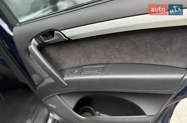 Внедорожник / Кроссовер Audi Q7 2012 в 