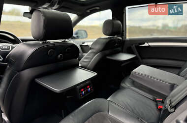 Внедорожник / Кроссовер Audi Q7 2012 в 