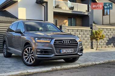 Внедорожник / Кроссовер Audi Q7 2017 в 