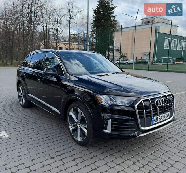 Внедорожник / Кроссовер Audi Q7 2020 в 