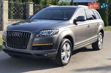 Внедорожник / Кроссовер Audi Q7 2010 в 