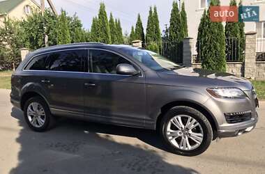 Внедорожник / Кроссовер Audi Q7 2010 в 