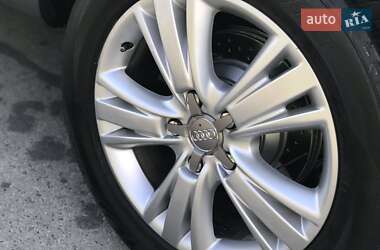 Внедорожник / Кроссовер Audi Q7 2010 в 
